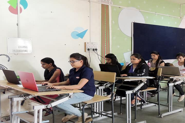 Government Women's Polytechnic College campus in Kota, Rajasthan, India — photo 4