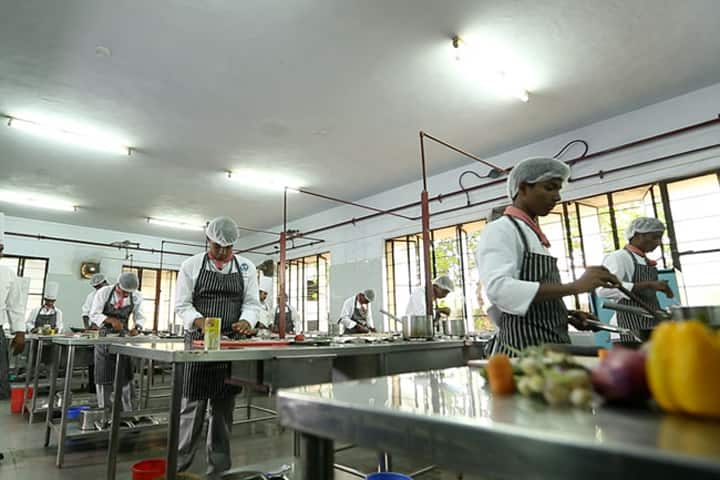 Vel's School of Hotel and Catering Management campus in Chennai, Tamil Nadu, India — photo 2