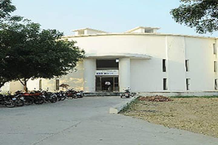 Nootan College of Nursing campus in Visnagar, Gujarat, India — photo 4