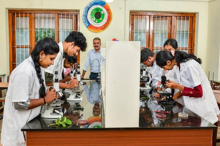 Mannam Ayurveda Co-Operative Medical College campus in Pandalam, Kerala, India — photo 6