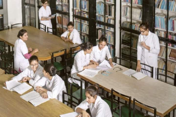 Dr Shyam Lal Thapar College of Nursing campus in Moga, Punjab, India — photo 5