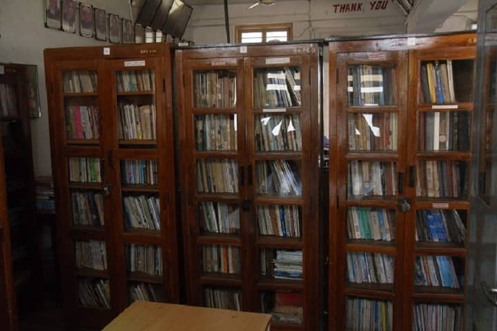 Shri Sha Kru Pantwalawalkar Adhyapak Mahavidyalay campus in Sindhudurg, Maharashtra, India — photo 6