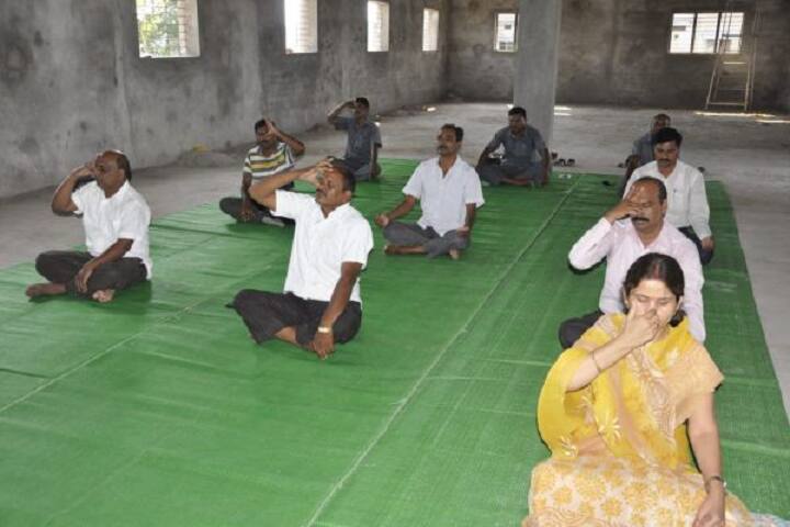 Late Rajendrasingh Alias Baba Vyas Arts and Commerce College campus in Nagpur, Maharashtra, India — photo 5