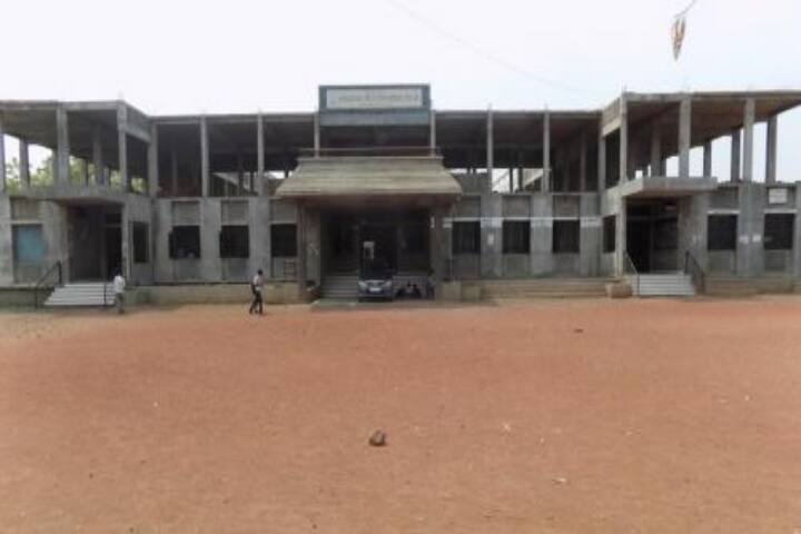 Kalikadevi Arts Commerce and Science College campus in Shirur, Maharashtra, India — photo 1