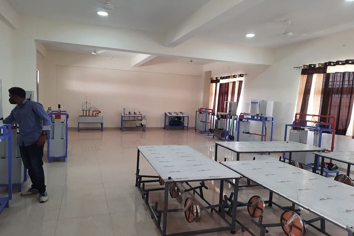 University Institute of Technology Rajiv Gandhi Proudyogiki Vishwavidyalaya campus in Shahdol, Madhya Pradesh, India — photo 3