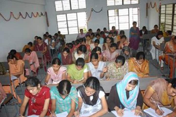 Hindu College for Women campus in Hyderabad, Telangana, India — photo 2