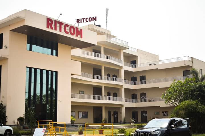 RITEE College of Management campus in Raipur, Chhattisgarh, India — photo 1