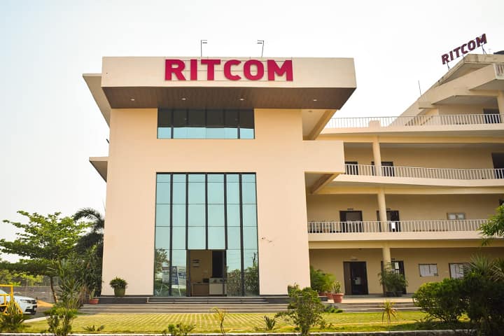 RITEE College of Management campus in Raipur, Chhattisgarh, India — photo 3