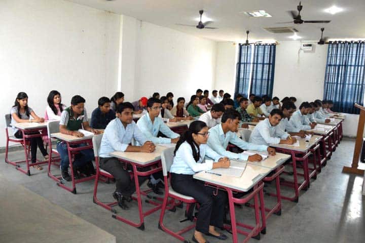 Ramanujan College of Management campus in Palwal, Haryana, India — photo 4