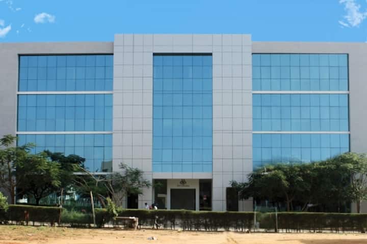 Rathinam Institute of Management campus in Coimbatore, Tamil Nadu, India — photo 1