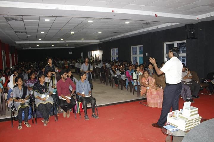 Rathinam Institute of Management campus in Coimbatore, Tamil Nadu, India — photo 2