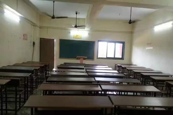 Shahu Shikshan Sanstha P Adhyapak Mahavidyalaya campus in Navi Mumbai, Maharashtra, India — photo 3