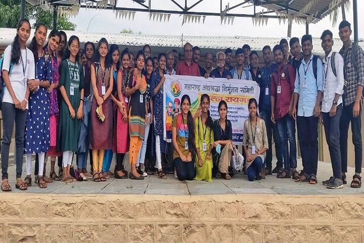 JB Sawant Education Society's Tikambhai Metha Commerce College campus in Mangaon, Maharashtra, India — photo 5