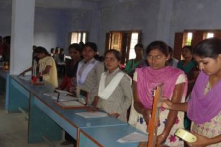 Shanti Shiksha Niketan Mahila Mahavidyalaya campus in Varanasi, Uttar Pradesh, India — photo 5