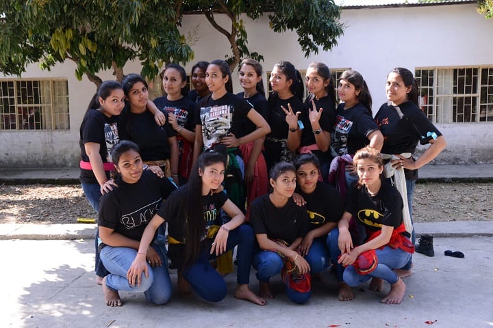 GRD Girls Degree College campus in Dehradun, Uttarakhand, India — photo 2