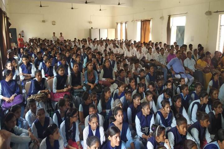 Sanjay Gandhi Post Graduate College campus in Meerut, Uttar Pradesh, India — photo 3