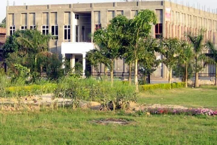 Janta Vedic College campus in Baraut, Uttar Pradesh, India — photo 1