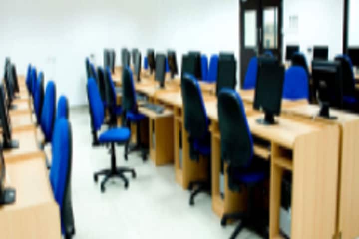 Vidyawati Devi Mahila Mahavidyalaya campus in Deoria, Uttar Pradesh, India — photo 4