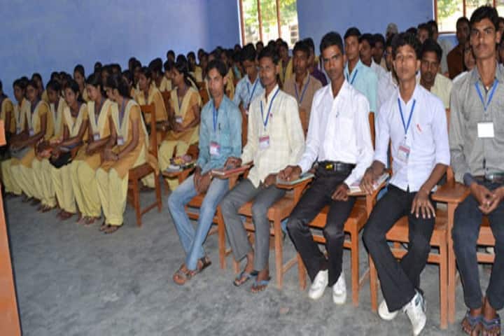 Om Prakash Mahavidyalaya campus in Maharajganj, Uttar Pradesh, India — photo 2