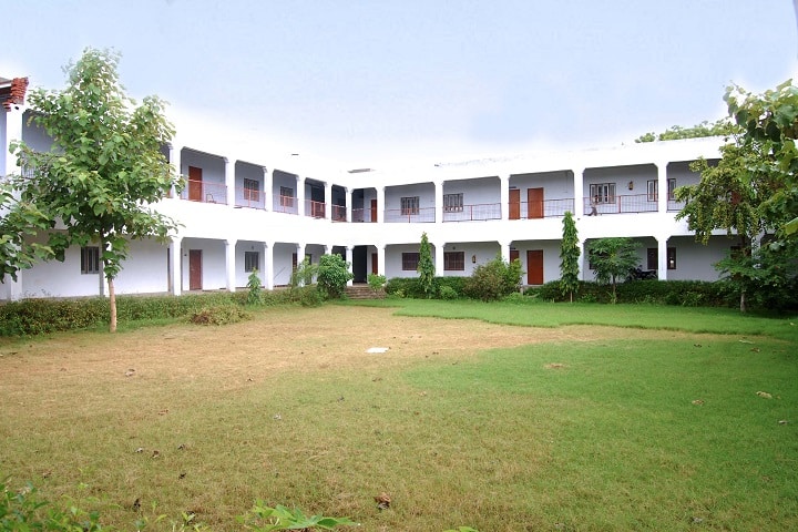 Jagannath Prasad Mahavidyalaya campus in Mahamaya Nagar, Uttar Pradesh, India — photo 1