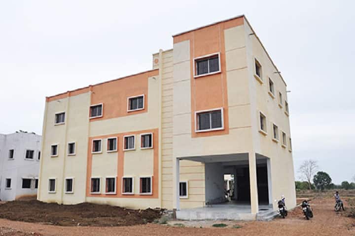 Rashtrapita Mahatma Gandhi Arts Commerce and Science College campus in Chandrapur, Maharashtra, India — photo 2