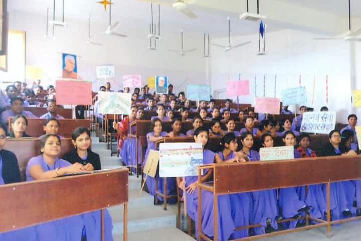 Dayawanti Punj Training Institute campus in Bhadohi, Uttar Pradesh, India — photo 3