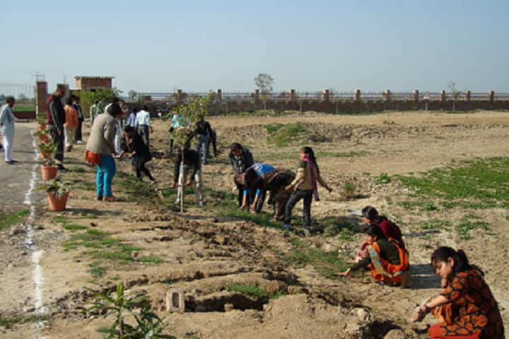 Shreejee Goverdhan Maharaj College of Professional Studies campus in Mathura, Uttar Pradesh, India — photo 2