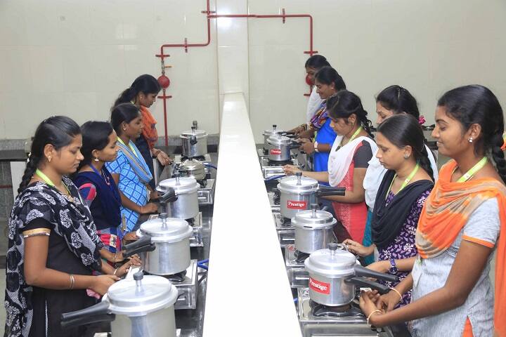 Pavai Arts and Science College for Women campus in Rasipuram, Tamil Nadu, India — photo 6