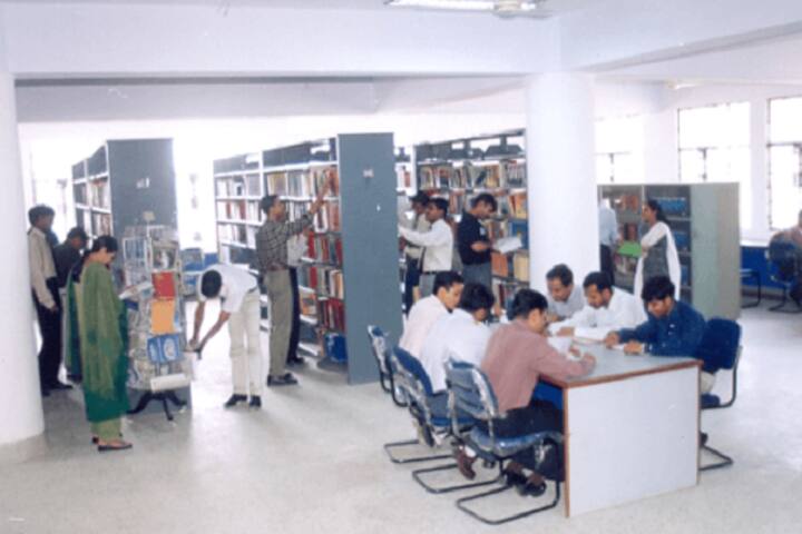 Graduate School of Business and Administration campus in Greater Noida, Uttar Pradesh, India — photo 4