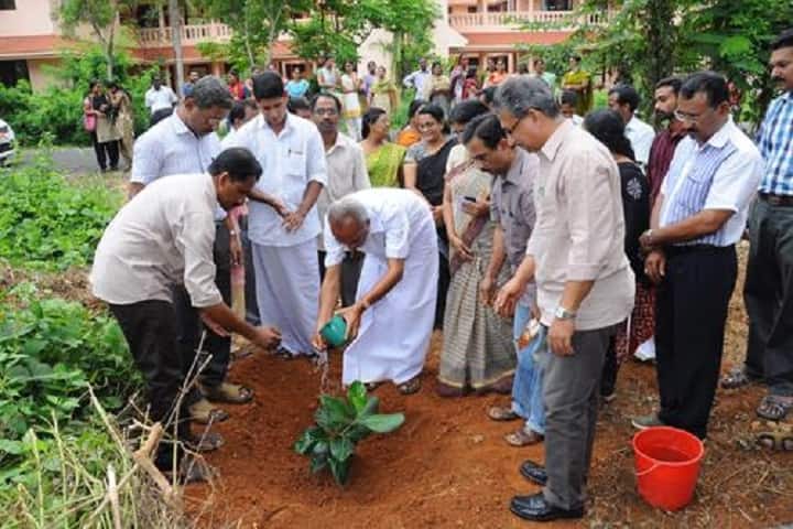 Sree Sankaracharya University of Sanskrit campus in Ettumanoor, Kerala, India — photo 5