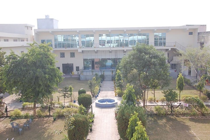 Vaish College of Education campus in Rohtak, Haryana, India — photo 2
