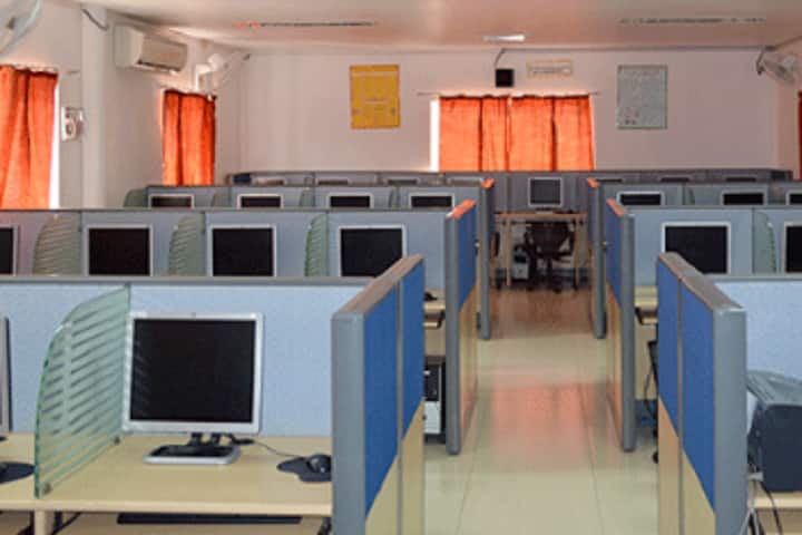 Bharathiyar Arts and Science College for Women campus in Salem, Tamil Nadu, India — photo 2
