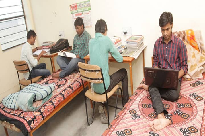 KS Jain Institute of Engineering and Technology campus in Pilkhuwa, Uttar Pradesh, India — photo 5
