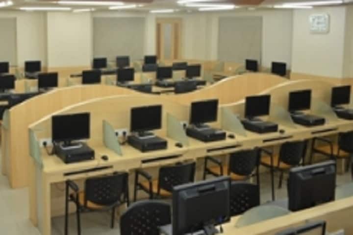 Haindavi Degree and PG College campus in Hyderabad, Telangana, India — photo 4