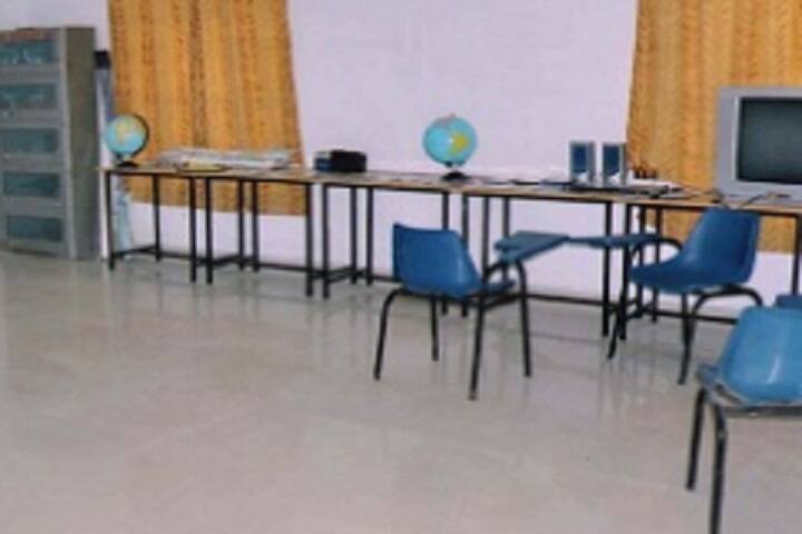 Neeraj Memorial Mahavidyalaya campus in Karoli, Rajasthan, India — photo 6