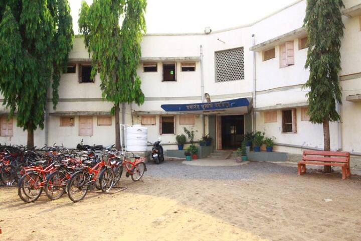 Dayanand College of Commerce campus in Latur, Maharashtra, India — photo 3
