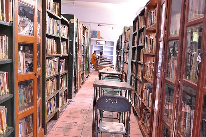 Sri Parasakthi College for Women campus in Courtallam, Tamil Nadu, India — photo 5
