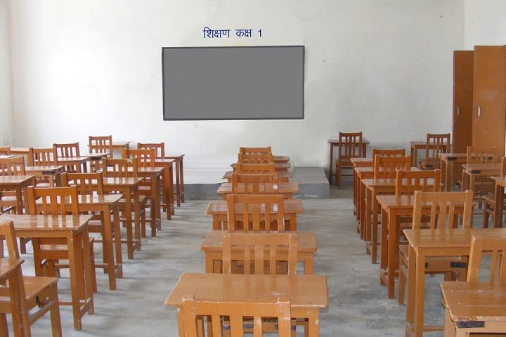Savitri Shrinath Degree College campus in Ambedkar Nagar, Uttar Pradesh, India — photo 3