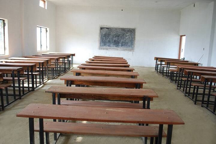 Savitri Shrinath Degree College campus in Ambedkar Nagar, Uttar Pradesh, India — photo 4