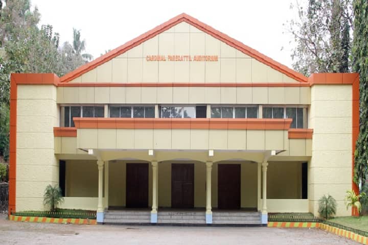 Bharata Mata College campus in Kochi, Kerala, India — photo 6