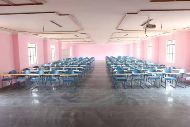 Sri Indu College of Engineering and Technology campus in Ibrahimpatnam, Telangana, India — photo 6