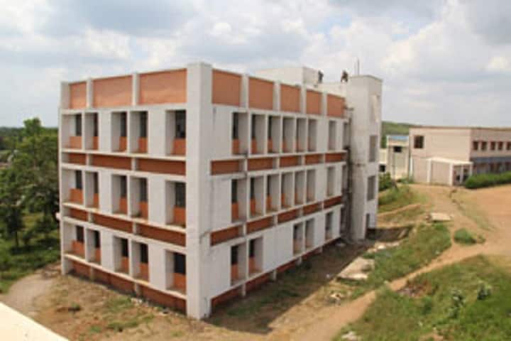 Maratha Vidya Prasarak Samaj's Arts campus in Nandgaon, Maharashtra, India — photo 2