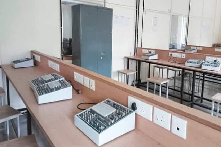 Ahalia School of Engineering and Technology campus in Palakkad, Kerala, India — photo 6