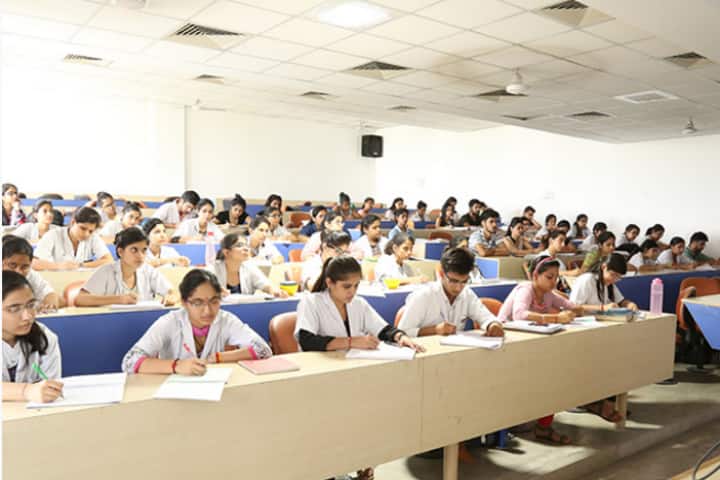 Faculty of Dental Sciences campus in Bahadurgarh, Haryana, India — photo 4