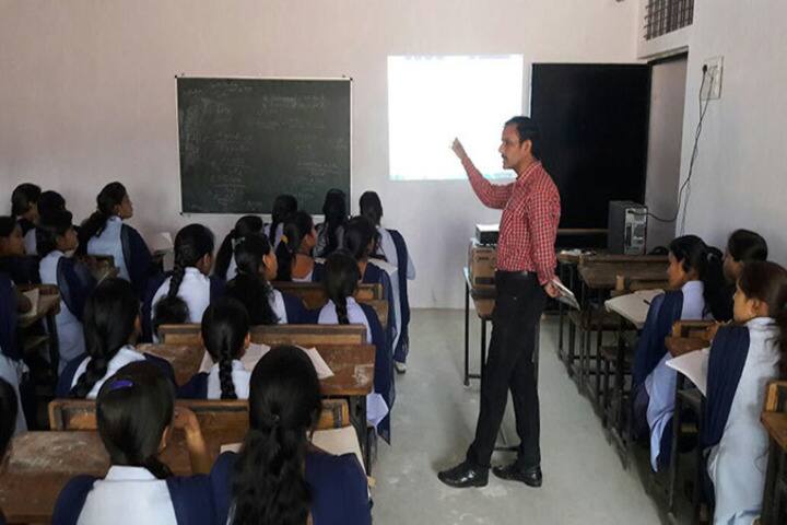Krishak Education Society's Arts Commerce and Science College campus in Wardha, Maharashtra, India — photo 2