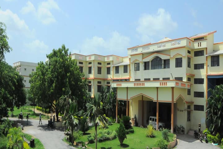 Sree Kavitha Institute of Science and Technology campus in Khammam, Telangana, India — photo 1