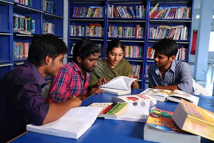 Priyadarshini College of Business Management campus in Hyderabad, Telangana, India — photo 2
