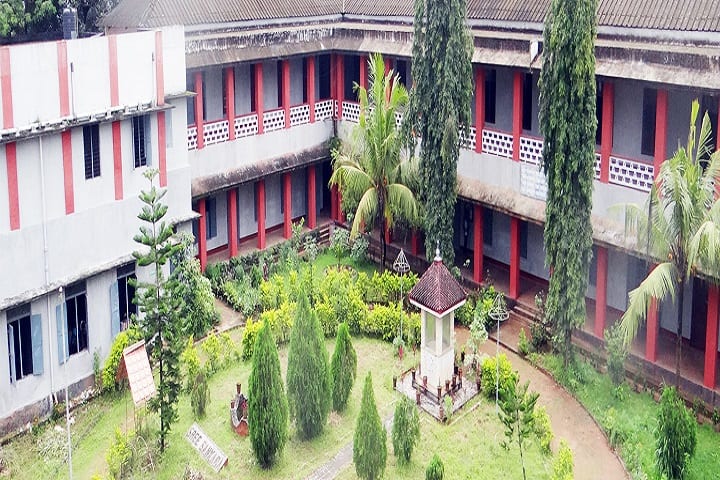 Sree Sankara College campus in Ernakulam, Kerala, India — photo 1