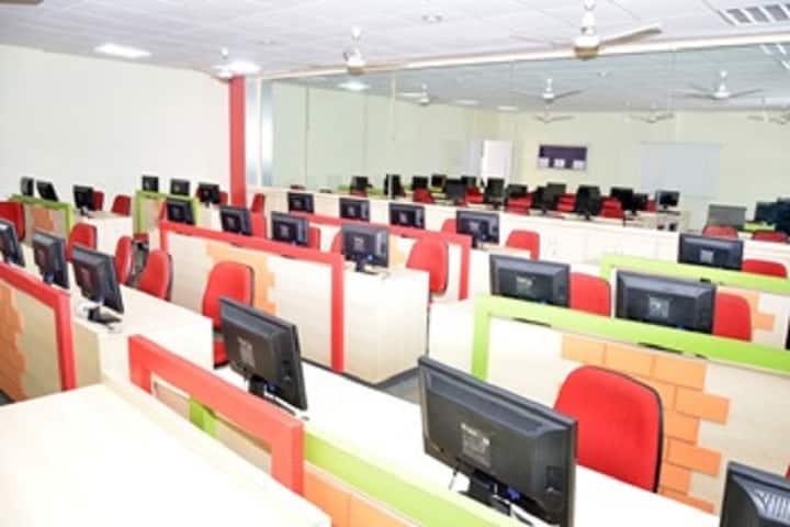 Technocrats Institute of Technology and Science campus in Bhopal, Madhya Pradesh, India — photo 5