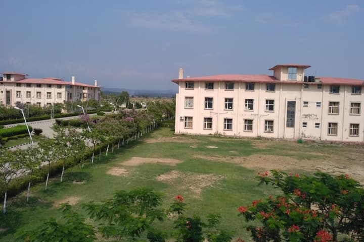 Arni School of Technology campus in Kangra, Himachal Pradesh, India — photo 1